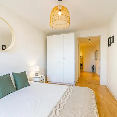 Apartment Simplon - And Self Check In