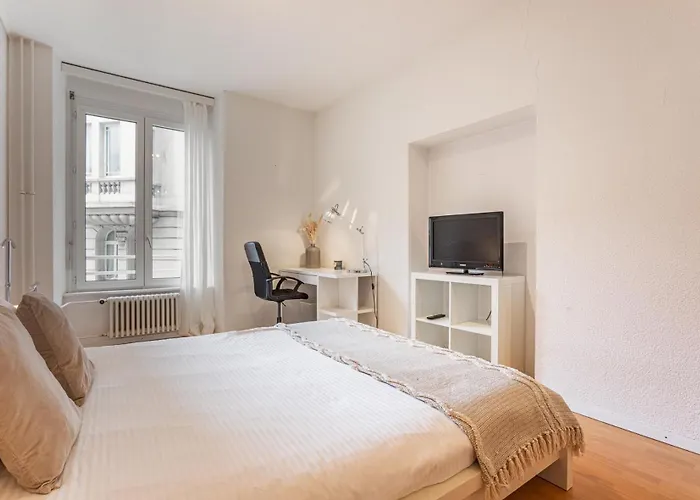 Simplon - And Self Check In * Lausanne